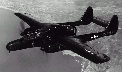 Northrop P-61 Black Widow in full flight. The central fuselage is clearly visible with it's barbette.